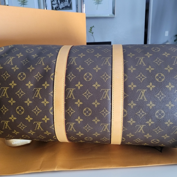 Louis Vuitton 50 Keepall Bandouliere FREE POSHMARK AUTHENTICATION! - Picture 10 of 17